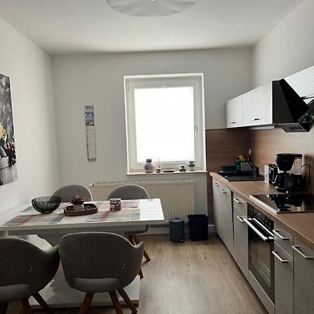 Sehr Schoene Wohnung,Komplett Neu Eingerichtet Limabach - Oberfrohna المظهر الخارجي الصورة