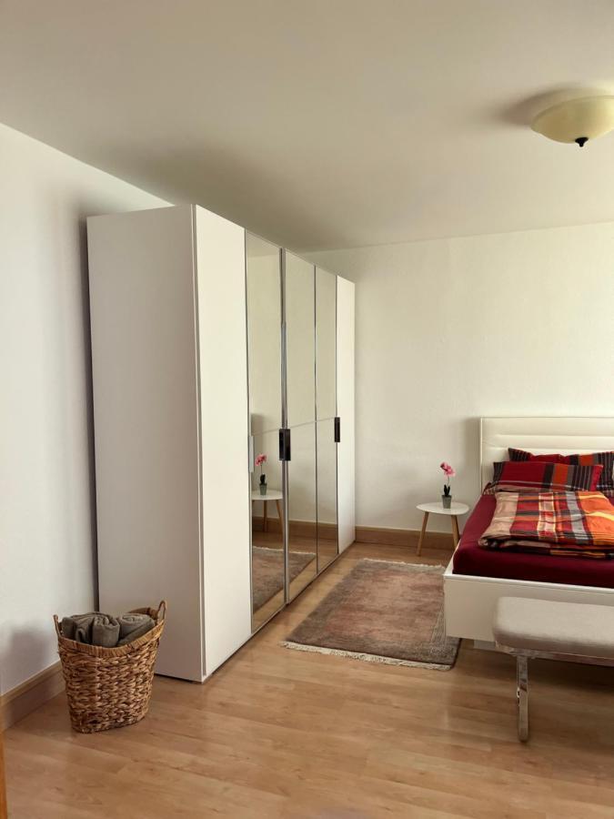 Sehr Schoene Wohnung,Komplett Neu Eingerichtet Limabach - Oberfrohna المظهر الخارجي الصورة