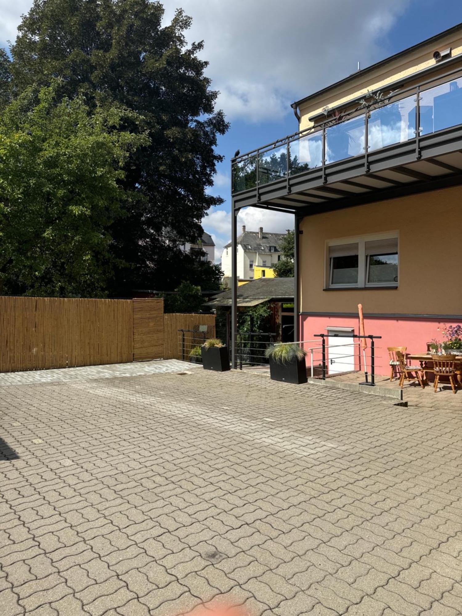 Sehr Schoene Wohnung,Komplett Neu Eingerichtet Limabach - Oberfrohna المظهر الخارجي الصورة